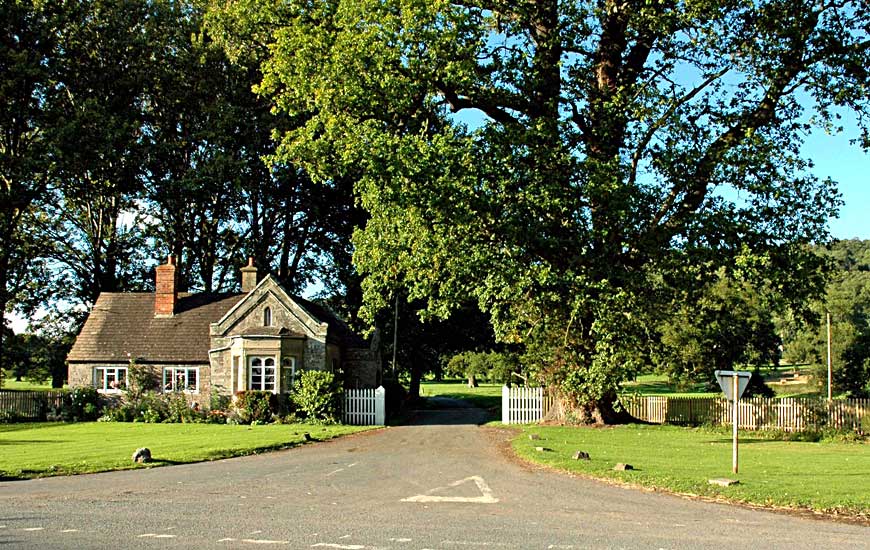 Byford Garnons Lodge